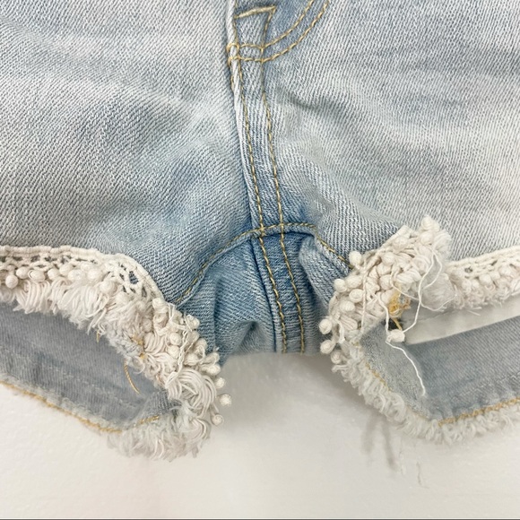 American Eagle Crochet Lace Hem Distressed Denim Shortie Shorts Jean Short - Picture 5 of 15